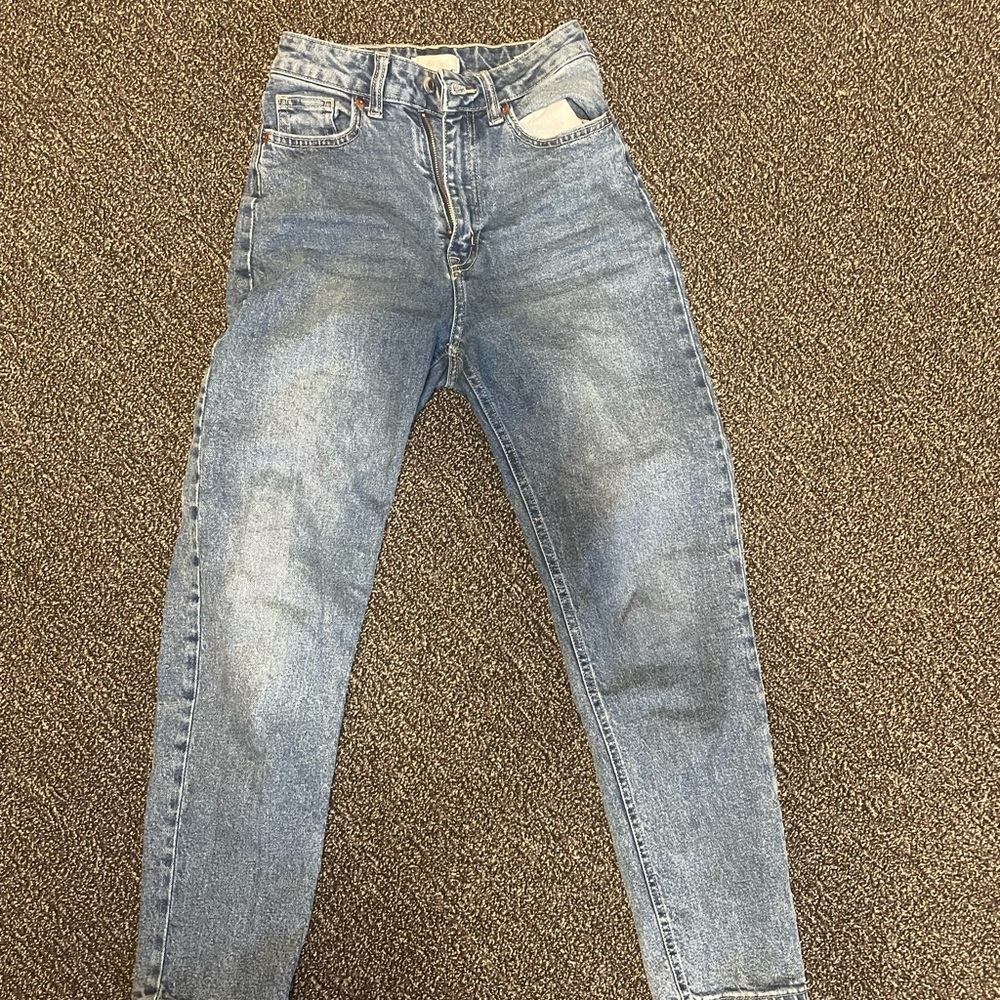 SOLD H&M blue straight legged jeans